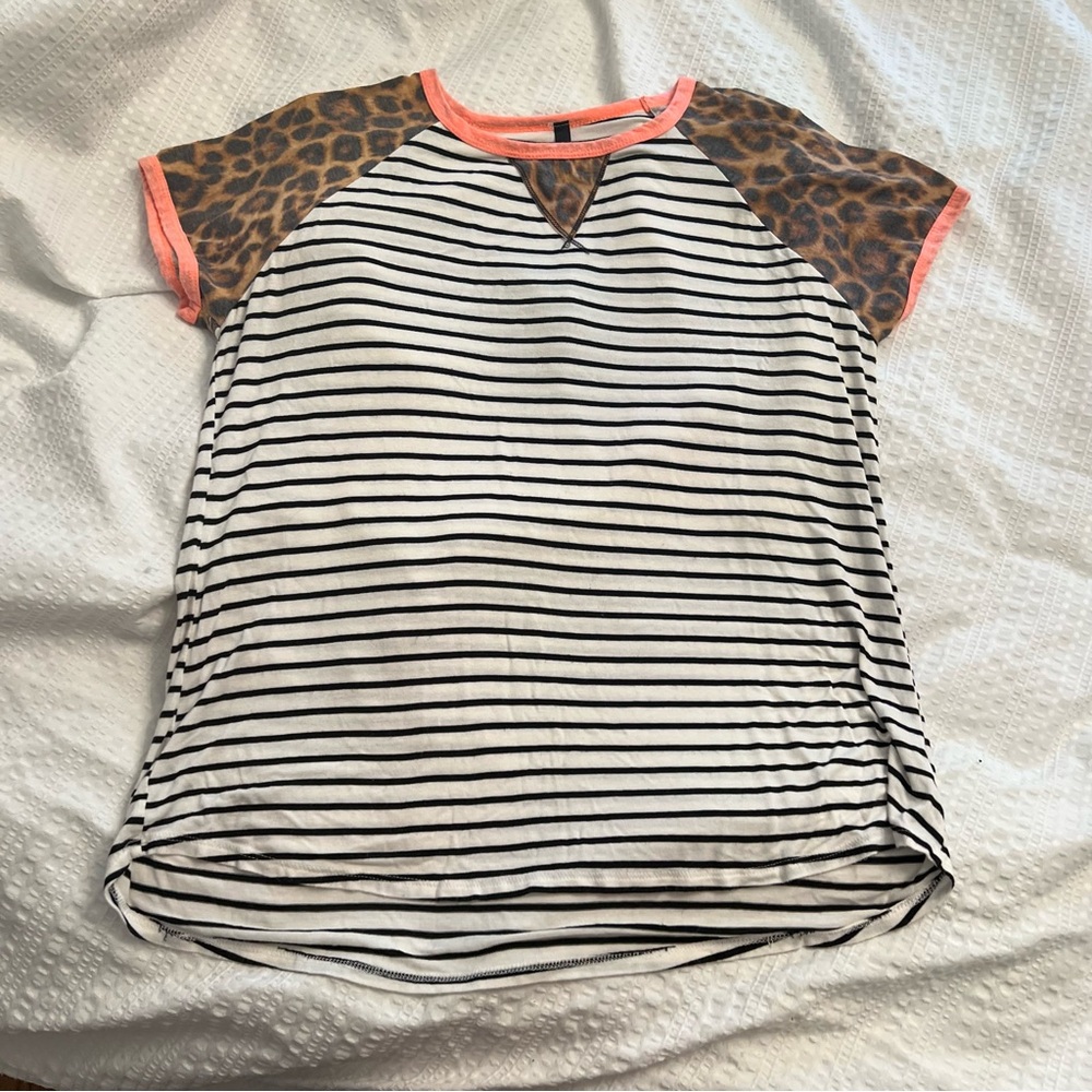 Leopard Large Stripe Boutique Shirt brown black